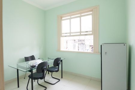 Casa à venda com 100m², 3 quartos e sem vagaquarto 1