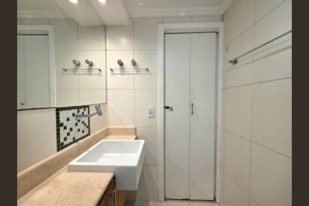 Apartamento para alugar com 37m², 1 quarto e 1 vagaBanheiro 