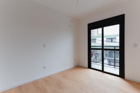 Casa à venda com 70m², 2 quartos e 2 vagasSuíte 1