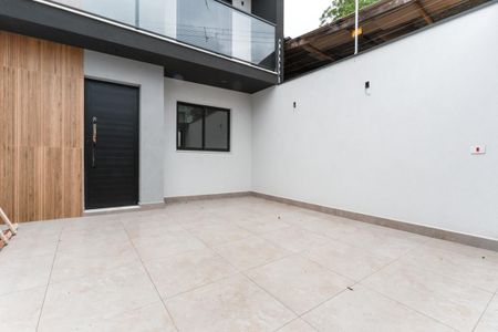 Casa à venda com 70m², 2 quartos e 2 vagasGaragem