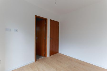 Casa à venda com 70m², 2 quartos e 2 vagasSuíte 1