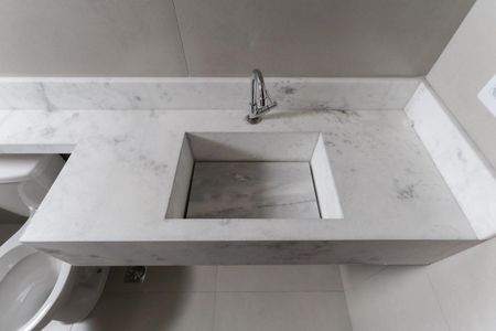 Casa à venda com 70m², 2 quartos e 2 vagasBanheiro da suíte 1