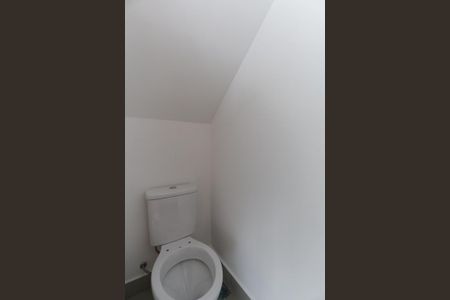 Casa à venda com 70m², 2 quartos e 2 vagasLavabo