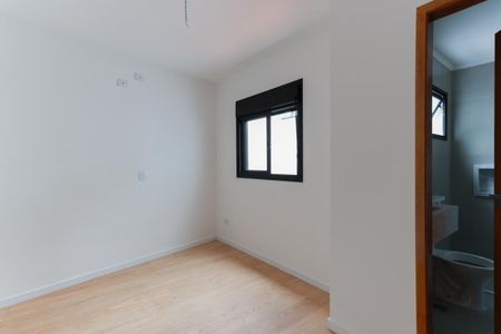 Casa à venda com 70m², 2 quartos e 2 vagasSuíte 2