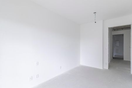 Apartamento à venda com 220m², 3 quartos e 3 vagas Apartamento à venda com 220m², 3 quartos e 3 vagasQuarto Suíte 2