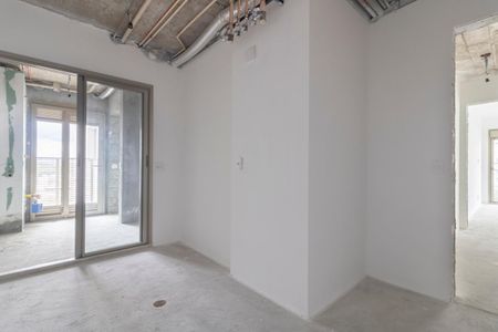 Apartamento à venda com 220m², 3 quartos e 3 vagas Apartamento à venda com 220m², 3 quartos e 3 vagasÁrea de Serviço