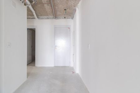 Apartamento à venda com 220m², 3 quartos e 3 vagas Apartamento à venda com 220m², 3 quartos e 3 vagasÁrea de Serviço