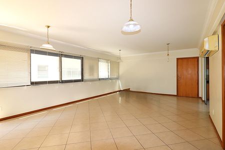 Sala de apartamento à venda com 3 quartos, 160m² em Rio Branco, Porto Alegre
