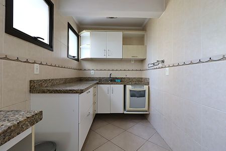 Apartamento à venda com 160m², 3 quartos e 3 vagasCozinha - Armários