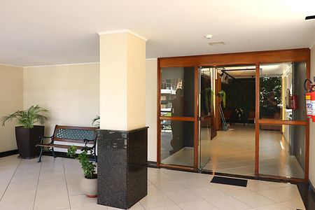 Apartamento à venda com 160m², 3 quartos e 3 vagasÁrea comum - Entrada do Prédio