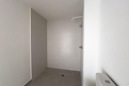 Banheiro de kitnet/studio à venda com 1 quarto, 28m² em Liberdade, São Paulo