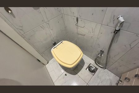 Apartamento para alugar com 198m², 3 quartos e 3 vagasBanheiro do Quarto 3