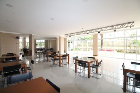 Apartamento para alugar com 156m², 3 quartos e 3 vagasÁrea comum - Salão de Festas