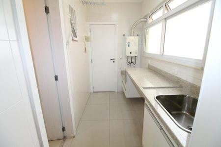 Apartamento para alugar com 156m², 3 quartos e 3 vagasÁrea de Serviço