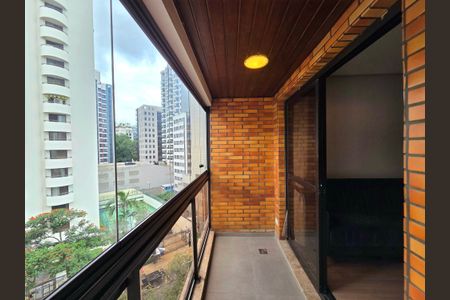 Apartamento para alugar com 50m², 1 quarto e 1 vagaVaranda