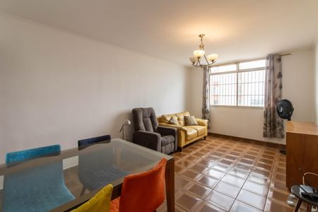 Apartamento para alugar com 68m², 2 quartos e 1 vagaSala