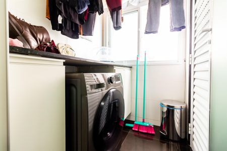 Apartamento à venda com 108m², 3 quartos e 2 vagas Apartamento à venda com 108m², 3 quartos e 2 vagasÁrea de Serviço