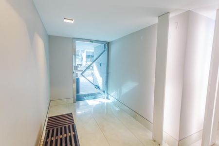 Apartamento à venda com 108m², 3 quartos e 2 vagas Apartamento à venda com 108m², 3 quartos e 2 vagasHall de entrada