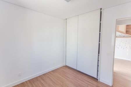 Apartamento à venda com 108m², 3 quartos e 2 vagas Apartamento à venda com 108m², 3 quartos e 2 vagasQuarto