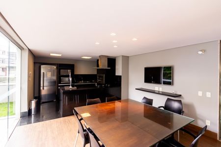 Apartamento à venda com 108m², 3 quartos e 2 vagas Apartamento à venda com 108m², 3 quartos e 2 vagasÁrea comum - Salão de festas