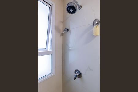 Apartamento à venda com 108m², 3 quartos e 2 vagas Apartamento à venda com 108m², 3 quartos e 2 vagasBanheiro da Suíte