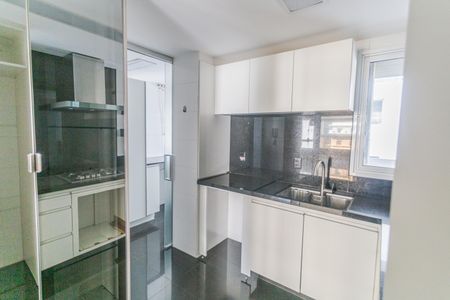 Apartamento à venda com 108m², 3 quartos e 2 vagas Apartamento à venda com 108m², 3 quartos e 2 vagasCozinha