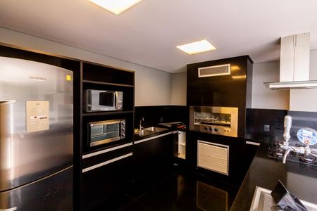 Apartamento à venda com 108m², 3 quartos e 2 vagas Apartamento à venda com 108m², 3 quartos e 2 vagasÁrea comum - Salão de festas