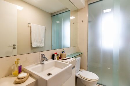 Apartamento à venda com 108m², 3 quartos e 2 vagas Apartamento à venda com 108m², 3 quartos e 2 vagasBanheiro Social