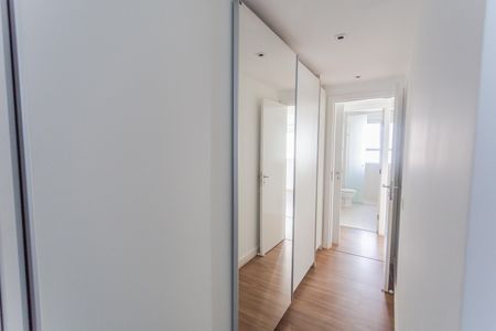 Apartamento à venda com 108m², 3 quartos e 2 vagas Apartamento à venda com 108m², 3 quartos e 2 vagasSuíte
