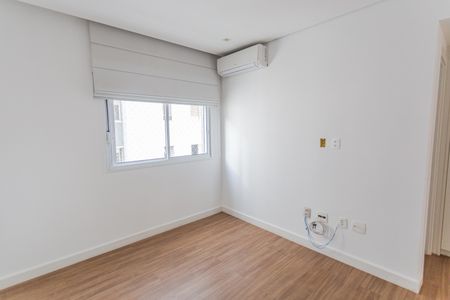 Apartamento à venda com 108m², 3 quartos e 2 vagas Apartamento à venda com 108m², 3 quartos e 2 vagasSuíte