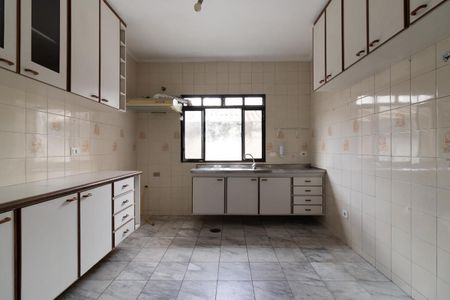 Casa para alugar com 200m², 3 quartos e 6 vagasCozinha