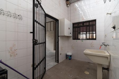 Casa para alugar com 200m², 3 quartos e 6 vagasÁrea de Serviço