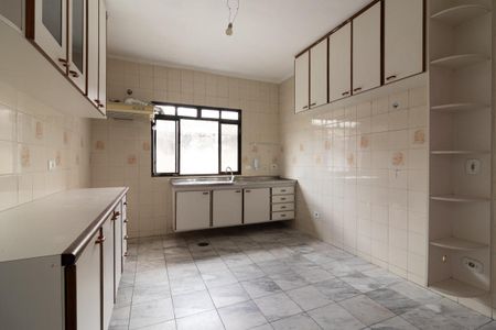 Casa para alugar com 200m², 3 quartos e 6 vagasCozinha