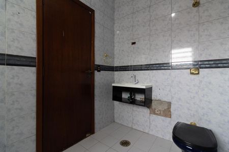 Casa para alugar com 200m², 3 quartos e 6 vagasBanheiro da Suíte