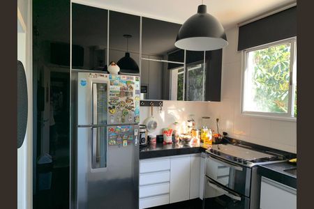 Casa de Condomínio à venda com 3 quartos, 226m² em Vila Madeira, Nova Lima