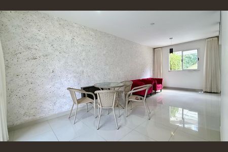 Casa de Condomínio para alugar com 3 quartos, 226m² em Vila Madeira, Nova Lima