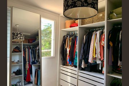 Casa de Condomínio à venda com 3 quartos, 226m² em Vila Madeira, Nova Lima