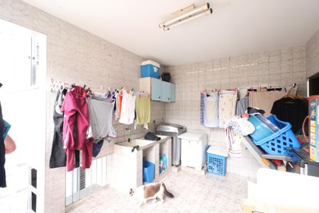 Casa à venda com 196m², 3 quartos e 3 vagasÁrea de Serviço