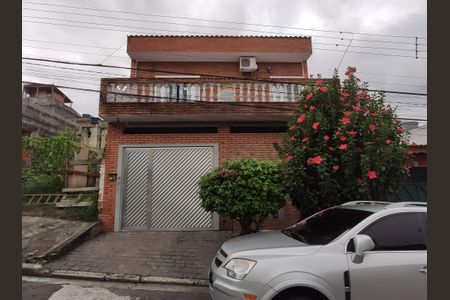 Casa à venda com 196m², 3 quartos e 3 vagasFachada