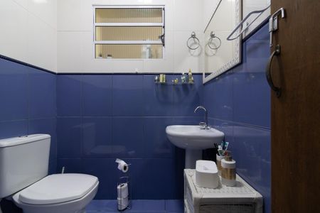 Casa à venda com 130m², 3 quartos e 2 vagasBanheiro