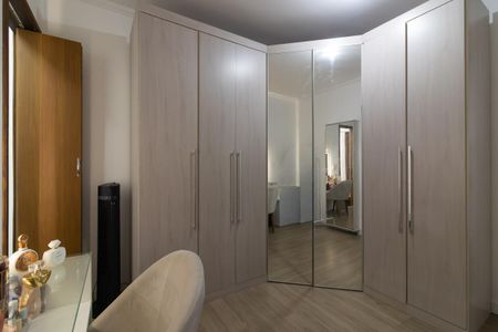 Casa à venda com 130m², 3 quartos e 2 vagasSuíte