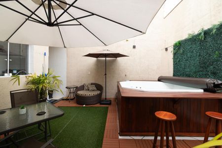 Casa à venda com 130m², 3 quartos e 2 vagasJacuzzi