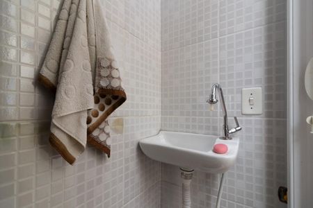 Casa à venda com 130m², 3 quartos e 2 vagasBanheiro de Serviço