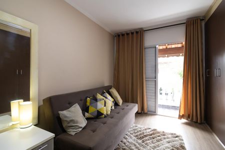 Casa à venda com 130m², 3 quartos e 2 vagasQuarto 2