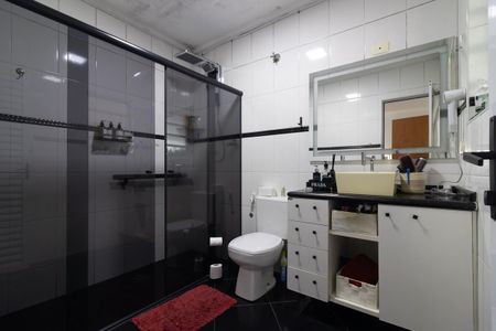 Casa à venda com 130m², 3 quartos e 2 vagasBanheiro da Suíte