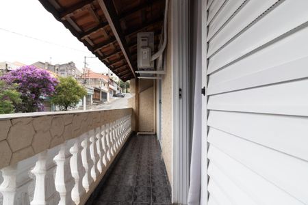 Casa à venda com 130m², 3 quartos e 2 vagasSacada do Quarto 2