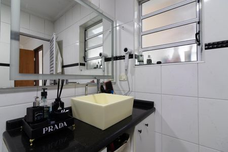 Casa à venda com 130m², 3 quartos e 2 vagasBanheiro da Suíte