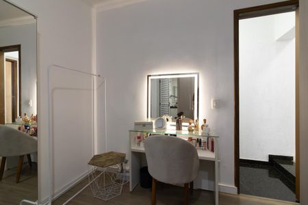 Casa à venda com 130m², 3 quartos e 2 vagasSuíte