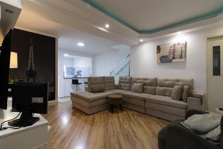 Casa à venda com 130m², 3 quartos e 2 vagasSala