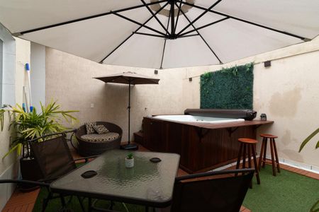 Casa à venda com 130m², 3 quartos e 2 vagasJacuzzi